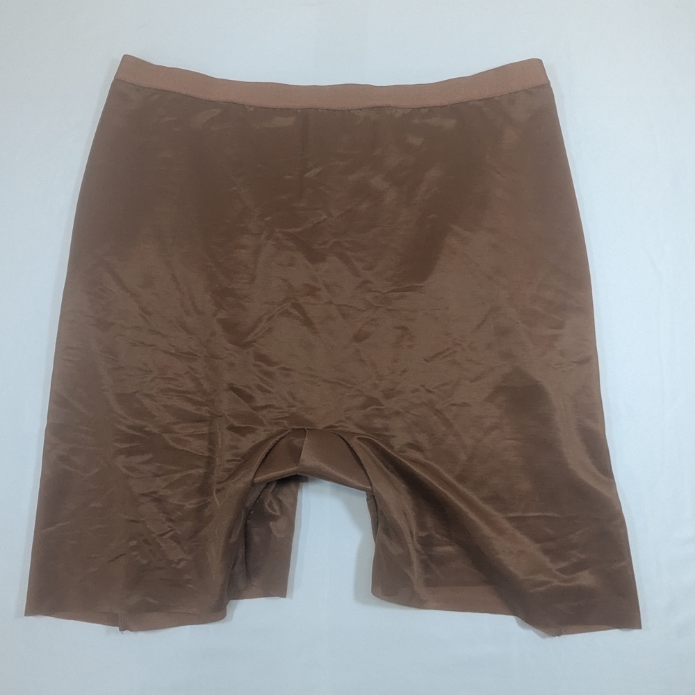NEW!!!  SKIMS Sheer Sculpt Low Back Mid-Thigh Short Jasper Color Size 3X